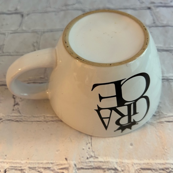 GRACE COLLECTOR SCALLOPED EDGES COFFEE/TEA MUG NOVELTY BLACK WORDS GRACE CROWN - Picture 2 of 5